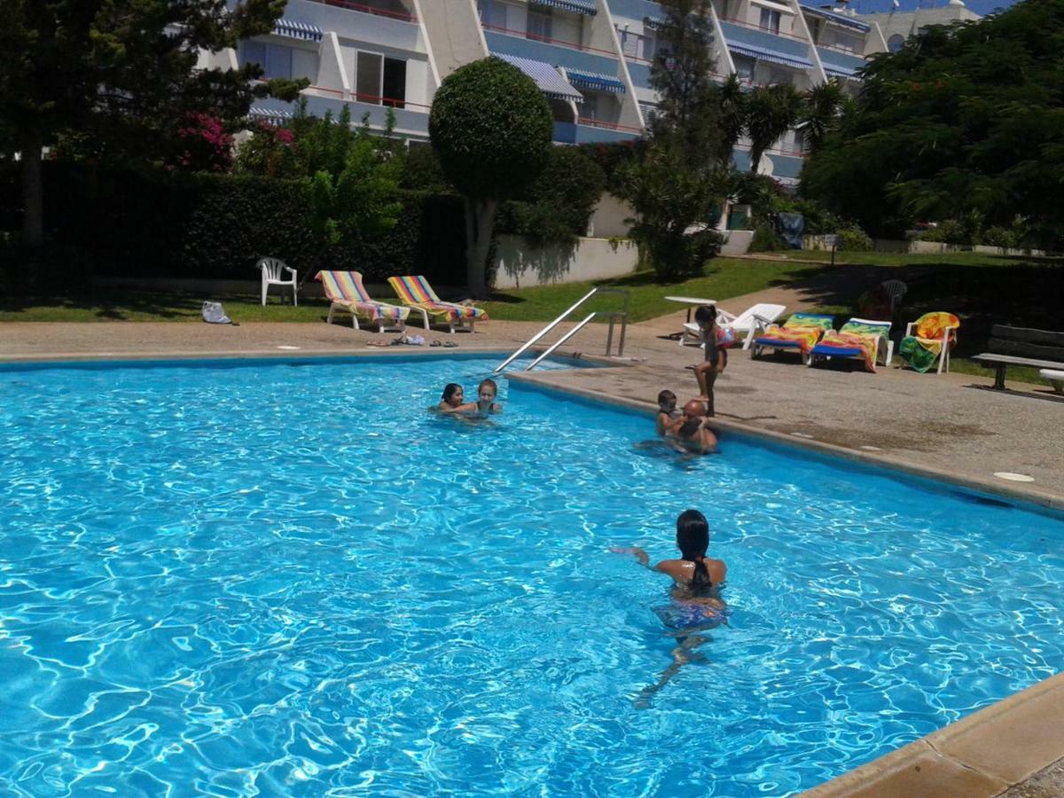 Amathusia Beach Apartment ลิมาซอล ภายนอก รูปภาพ
